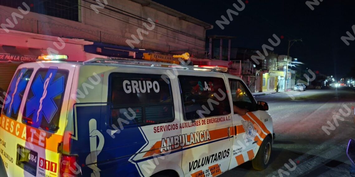 Accidente de motocicleta deja a joven lesionado en Tapachula
