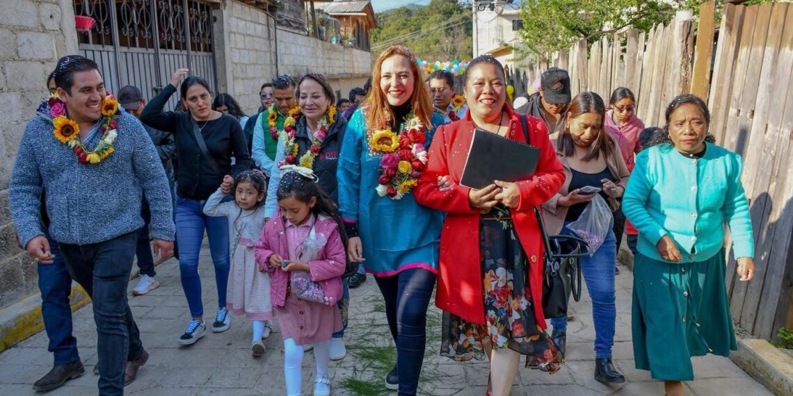Vecinos de La Garita II reconocen y agradecen el compromiso cercano de la presidenta Fabiola Ricci