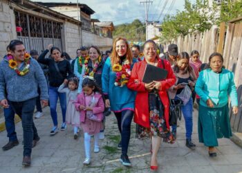 Vecinos de La Garita II reconocen y agradecen el compromiso cercano de la presidenta Fabiola Ricci
