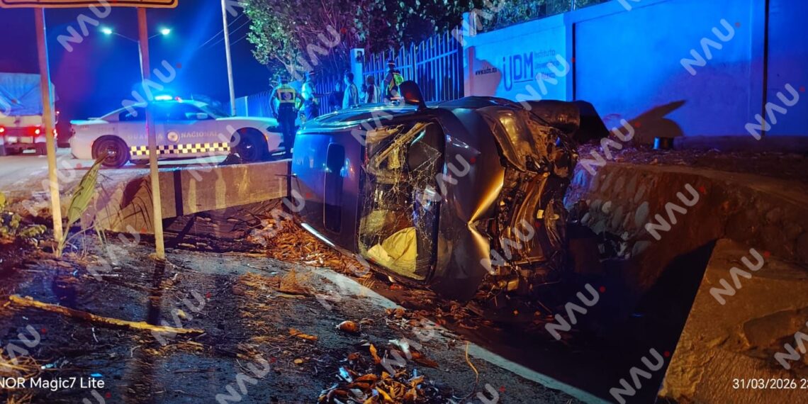 Choque por alcance en la carretera costera de Tapachula deja solo daños materiales