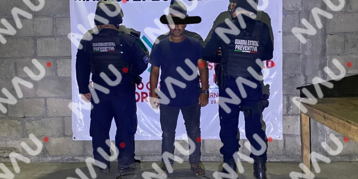 DETIENEN A SUJETO CON IGUANAS EN MAPASTEPEC