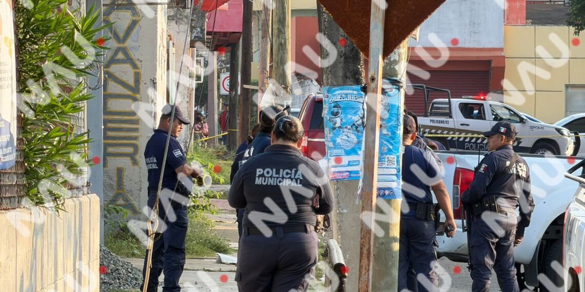 Abandonan cuerpo sin vida envuelto en sábana en calles de Barrio Nuevo