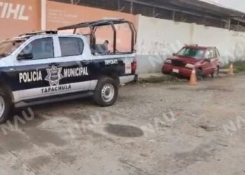 Conductora resulta lesionada tras accidente vehicular en la colonia Ferrocarrilera 7 de Noviembre