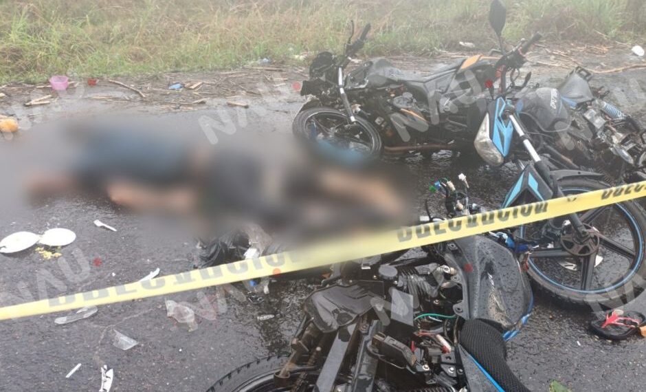 Una persona sin vida y tres lesionados tras colisión de motocicletas en Huixtla