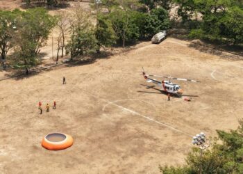 Combatiremos los incendios por tierra y aire: Eduardo Ramírez