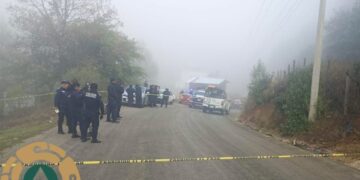 Atienden autoridades reporte de persona sin vida en la vía pública en San Cristóbal