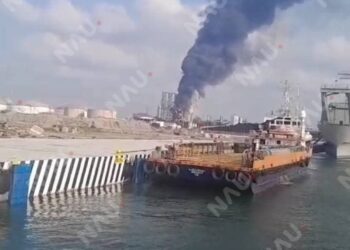 🔴 INCENDIO EN REFINERÍA OLMECA MOVILIZA A CUERPOS DE EMERGENCIA