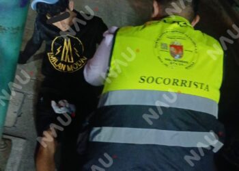 🚨 PAREJA RESULTA LESIONADA TRAS ACCIDENTE; RESPONSABLE HUYE DEL LUGAR 🚨