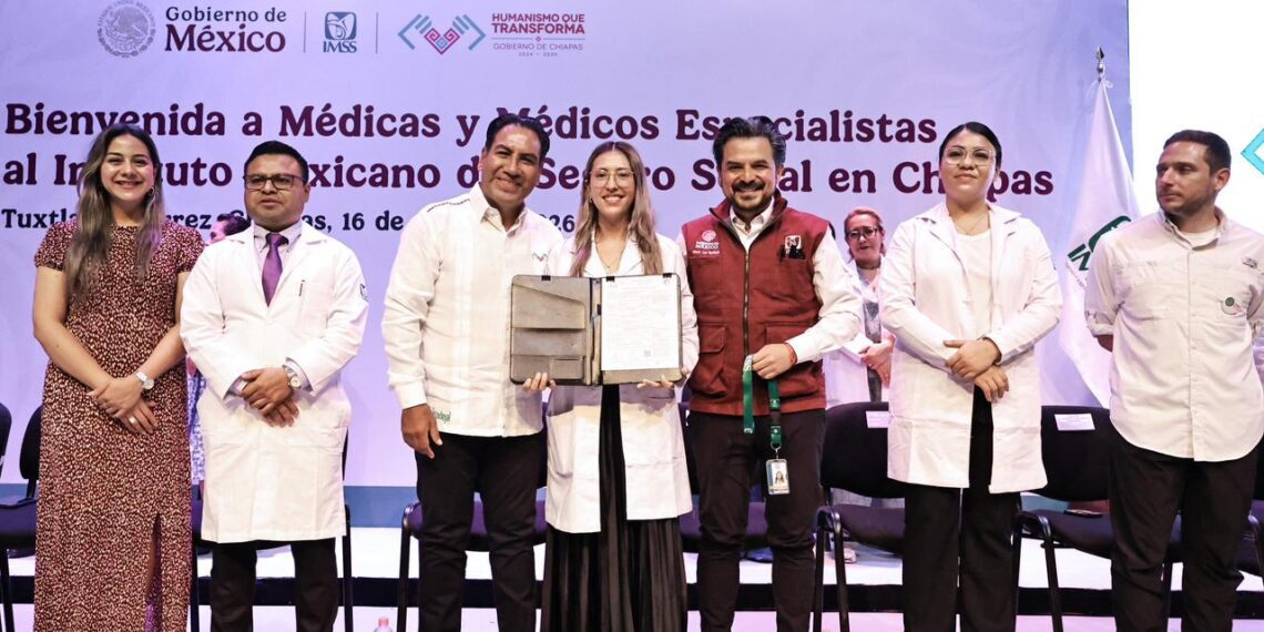 Eduardo Ramírez y Zoé Robledo dan la bienvenida a 371 médicos especialistas que se incorporan al IMSS Chiapas
