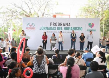 Con Jornadas del Humanismo, Eduardo Ramírez lleva atención directa y cercana a colonias de Tuxtla