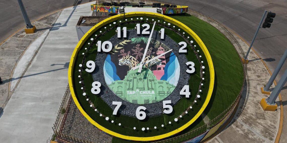Se rehabilita reloj floral: Yamil Melgar