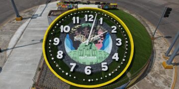 Se rehabilita reloj floral: Yamil Melgar