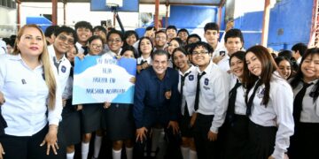 Seguimos dignificando espacios educativos en Tapachula: Yamil Melgar