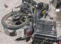 ACCIDENTE ENTRE AUTOMÓVIL Y MOTOCICLETA DEJA DOS LESIONADOS EN TAPACHULA