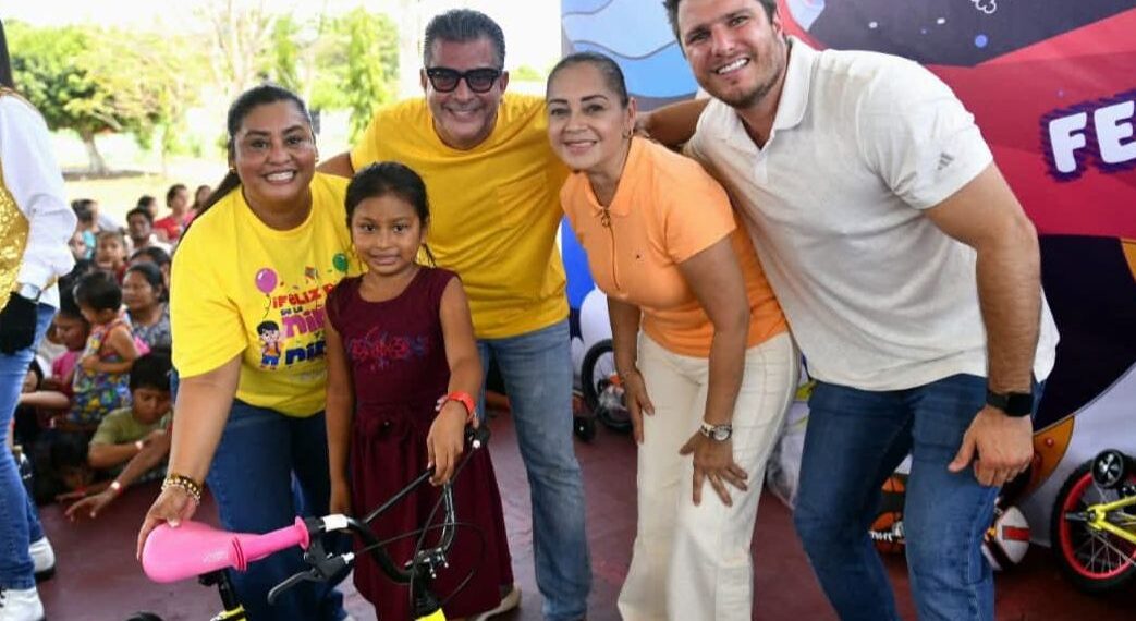 YAMIL MELGAR CELEBRA A LAS NIÑAS Y NIÑOS DE TAPACHULA