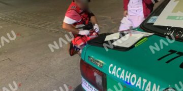 ACCIDENTE ENTRE TAXI FORÁNEO Y MOTOCICLETA EN TAPACHULA