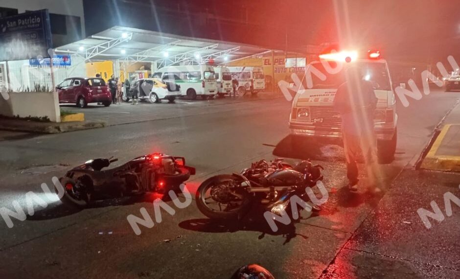 🚨 ACCIDENTE EN MOTOCICLETA DEJA MUJER LESIONADA EN TAPACHULA