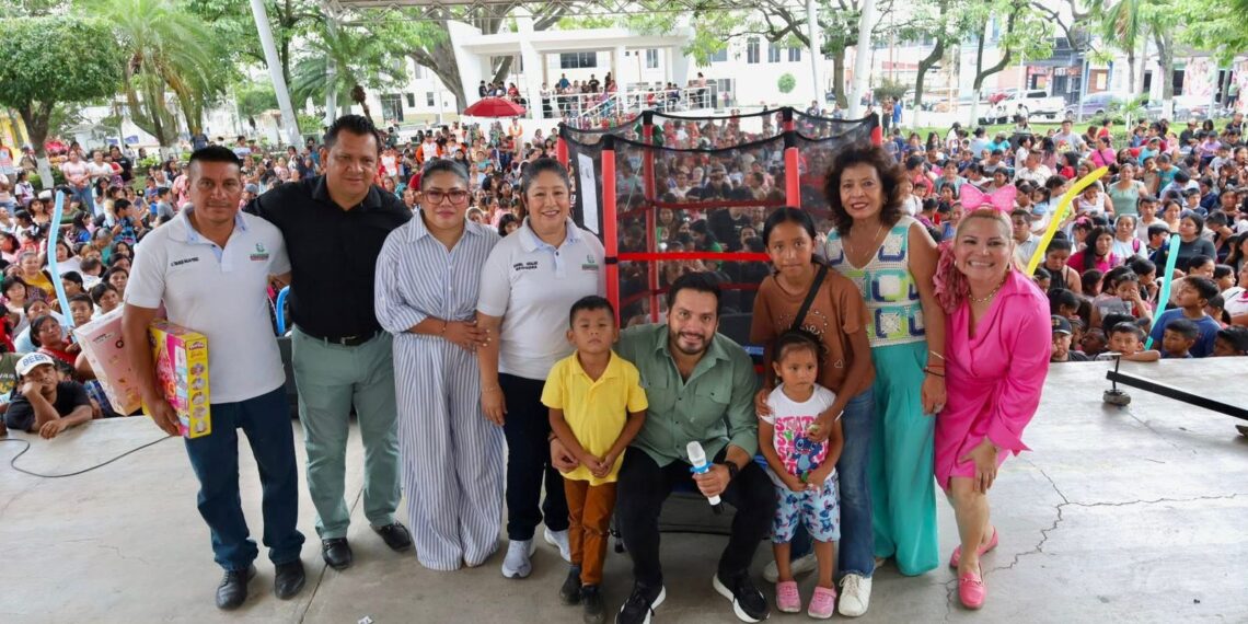 Víctor Saldaña llenó de alegría y corazones felices a Cacahoatán 💚