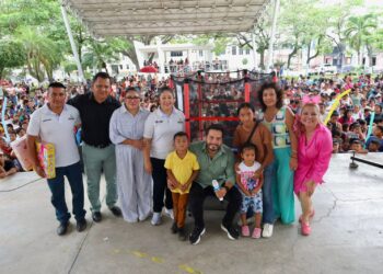Víctor Saldaña llenó de alegría y corazones felices a Cacahoatán 💚