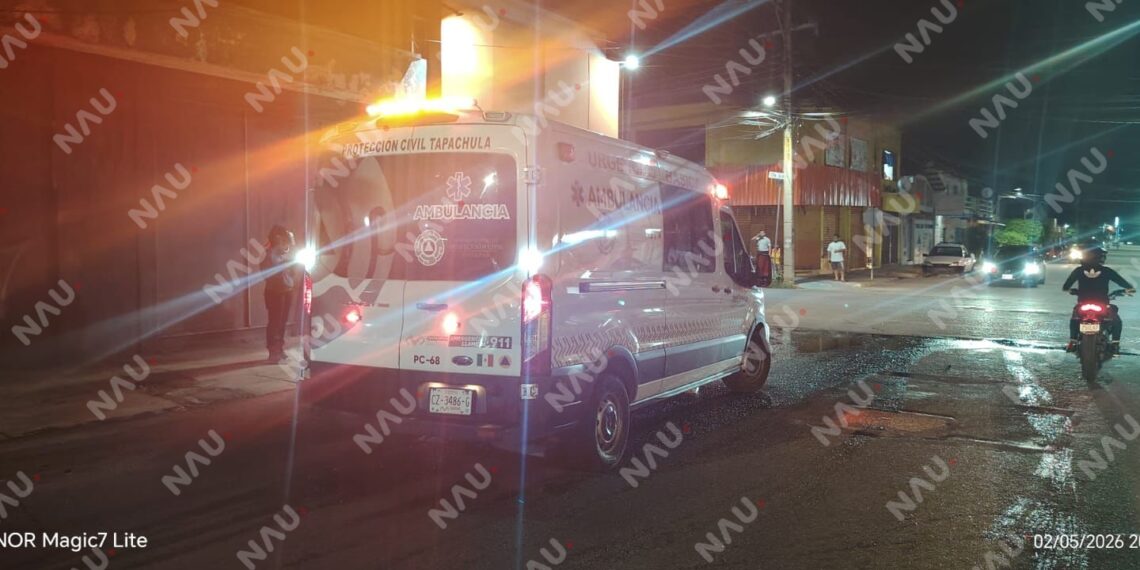 Motociclista resulta lesionado tras chocar contra vehículo que se dio a la fuga en Tapachula