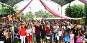Yamil Melgar celebra con humanismo a las mamás de Tapachula