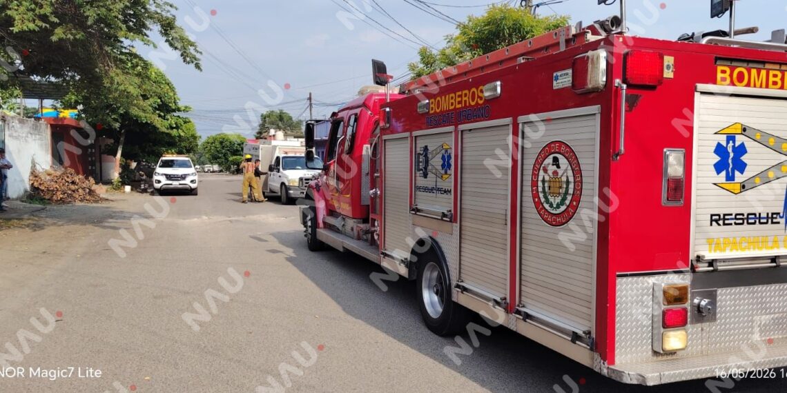 Incendio en vivienda de Tapachula moviliza a cuerpos de emergencia