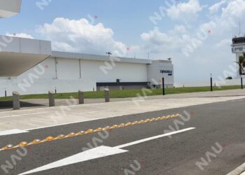 🚨 DEMORAS VIALES AFECTAN TRASLADO AL AEROPUERTO EN TAPACHULA ✈️🏃‍♂️