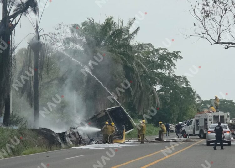Colectivo choca contra tortón y deja varios lesionados en la ruta Tapachula – Puerto Madero