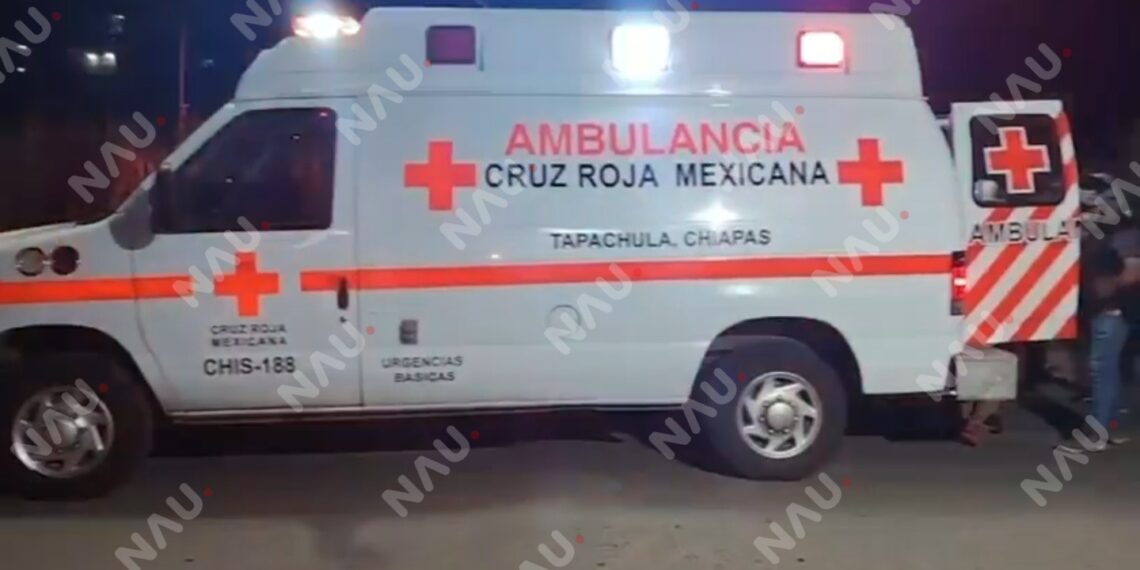 Vehículo fantasma embiste triciclo de ventas y deja lesionada a familia en Tapachula