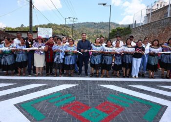 Eduardo Ramírez pone en marcha Centro LIBRE para las mujeres y fortalece infraestructura en Sitalá