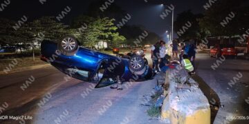 Versa termina volcado sobre el Par Vial; hay una mujer lesionada y un detenido en Tapachula