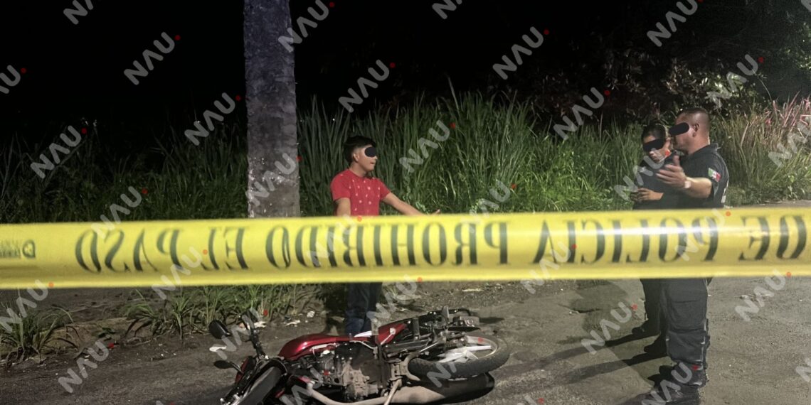 Motorista derrapa frente al COBACH 08 y deja abandonada la unidad en Tapachula