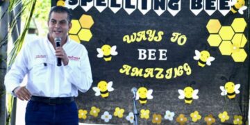 El inglés abre nuevas oportunidades para las niñas y niños de Tapachula: Yamil Melgar