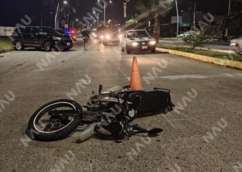 Motociclista resulta con lesiones menores tras accidente en la 4ª Avenida Sur de Tapachula
