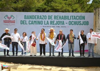 Eduardo Ramírez impulsa infraestructura educativa y carretera en Tzimol