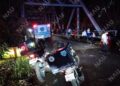 Pareja sobrevive tras caer con todo y vehículo al río Coatán en Tapachula