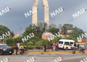 Tres lesionados deja choque entre camioneta y unidad de transporte público en Tapachula