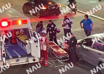 Motorista colombiano termina hospitalizado tras fuerte choque en la Central Oriente de Tapachula
