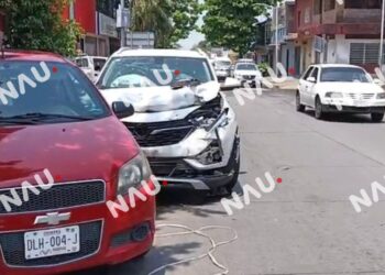 Choque múltiple deja daños materiales en Tapachula