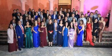 Fabiola Ricci fortalece vínculos con el sector de la construcción en San Cristóbal 👷‍♀️✨