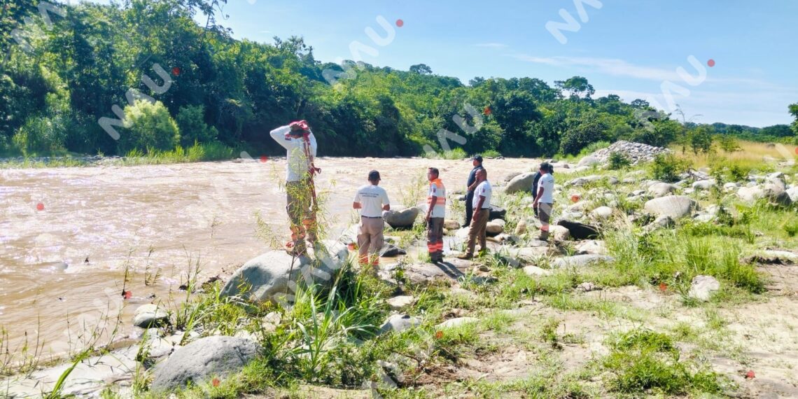 Gobierno de Tuxtla Chico participa en búsqueda de persona desaparecida tras arrastre en el río Suchiate
