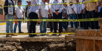 Yamil Melgar supervisa obra pluvial en su fase final para prevenir encharcamientos en el centro de Tapachula