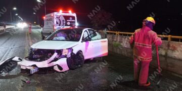 CONDUCTOR SALE ILESO TRAS APARATOSO ACCIDENTE EN EL LIBRAMIENTO SUR PONIENTE DE TAPACHULA