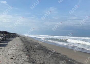 Reportan posible desaparición de dos personas en Playa Linda; SEMAR y cuerpos de emergencia implementan búsqueda
