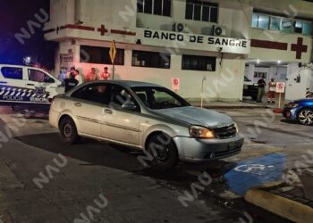 Choque entre dos vehículos deja daños materiales y un detenido en el centro de Tapachula