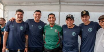 El fútbol une a Suchiate en un encuentro histórico con las Leyendas del Cruz Azul