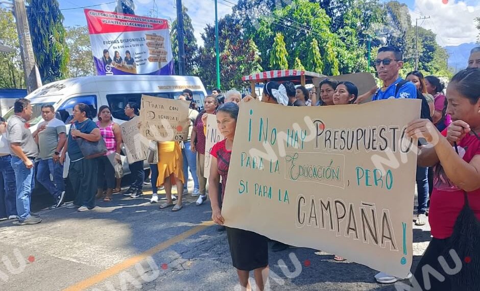 Padres de familia rechazan posible fusión de grupos en Cobach Plantel 03 de Cacahoatán