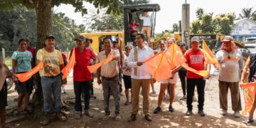 Elmer Vázquez pone en marcha mejoramiento del camino hacia La Isla y anuncia nuevas gestiones para la zona