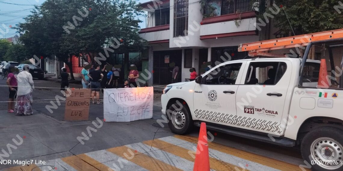 Tras casi dos días sin electricidad, habitantes de Tapachula liberan vialidad tras restablecerse el servicio