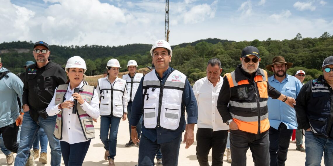 Eduardo Ramírez supervisa avances del Libramiento Las Alfareras